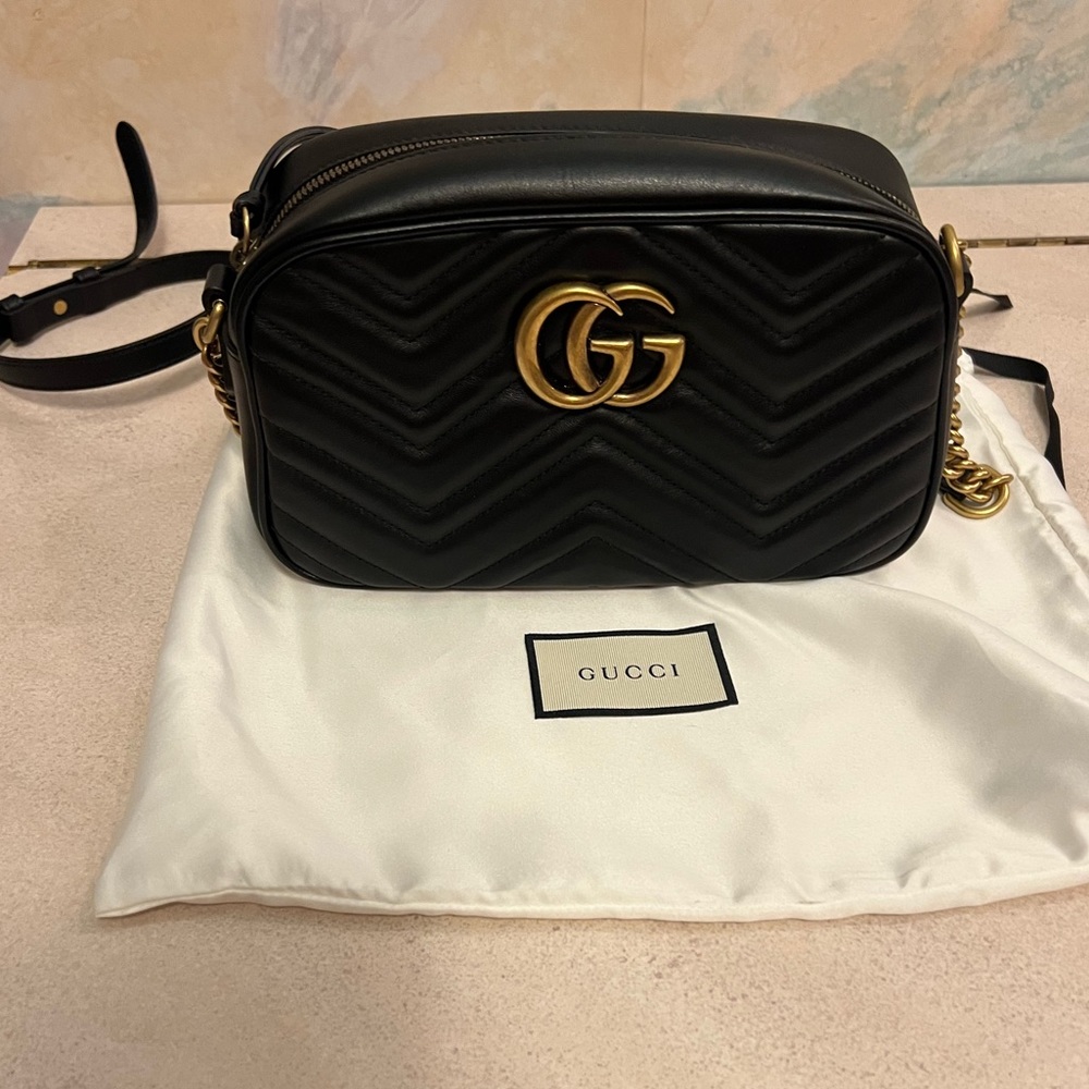 Gucci small GG Marmont shoulder bag